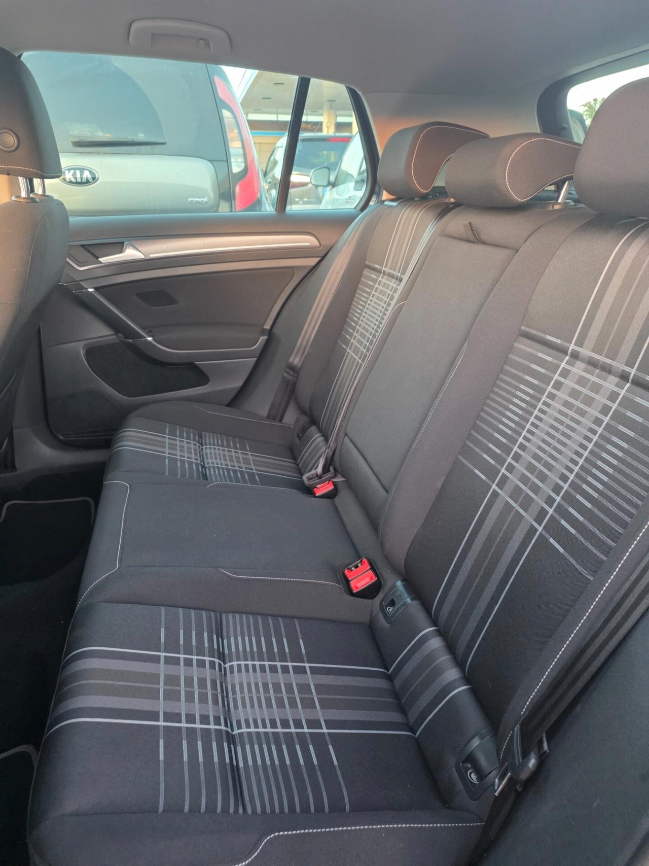 Volkswagen Golf 1.6 TDI 110 CV 5p. Comfortline BlueMotion
