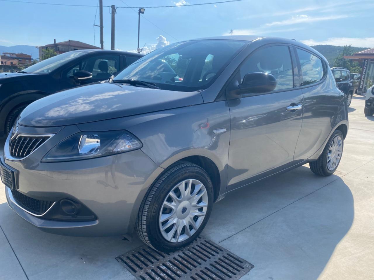 Lancia Ypsilon 1.0 FireFly 5 porte S&S Hybrid Gold