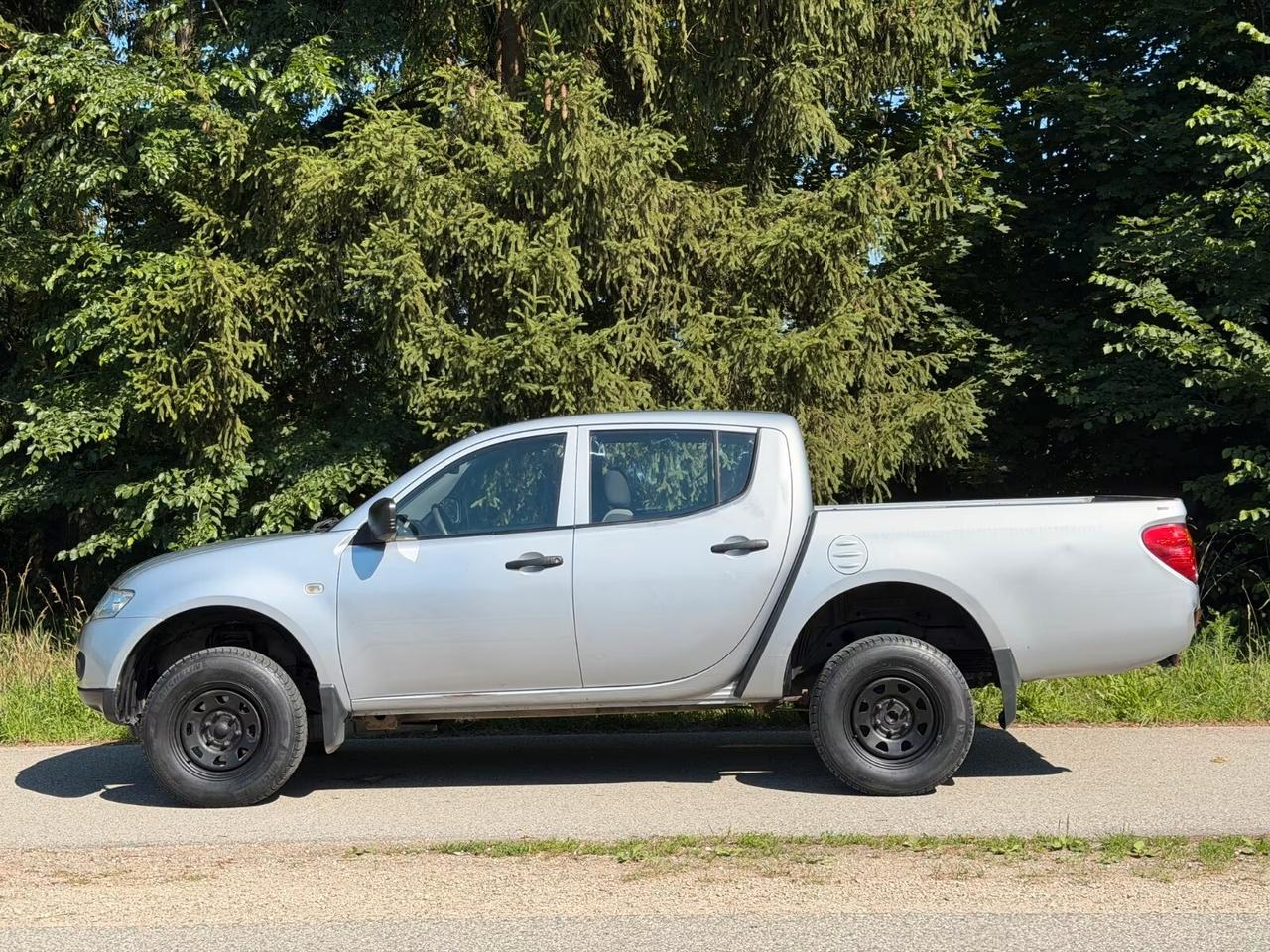 Mitsubishi L200 °Invite°Doppia Cabina°4x4 CLIMA