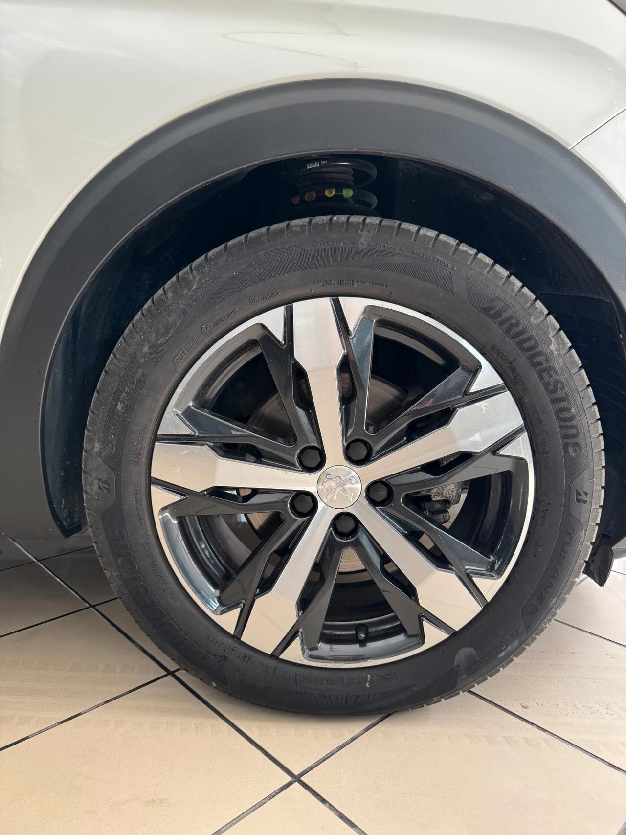 Peugeot 3008 BlueHDi 130 S&S Allure