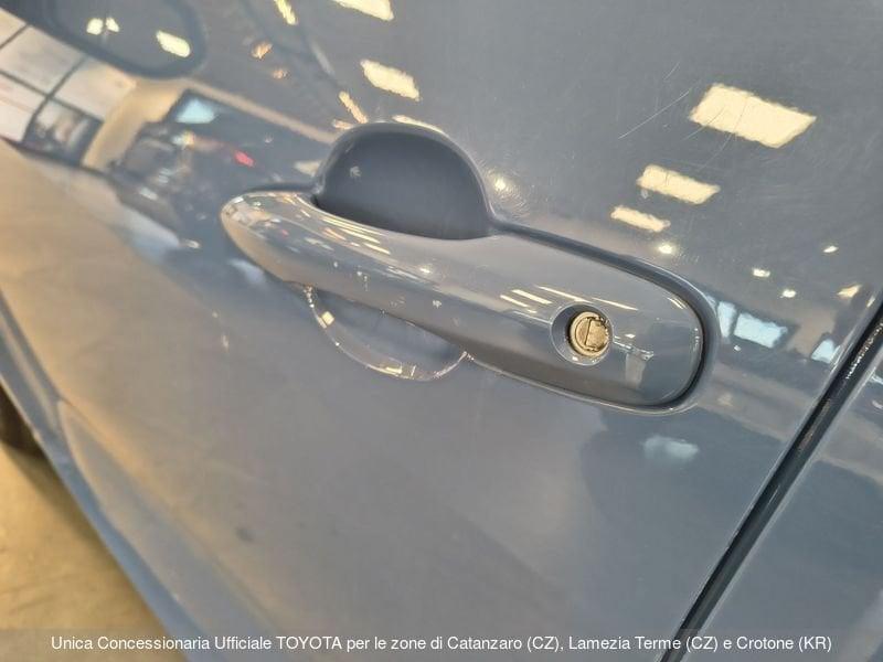 Toyota Yaris 1.0 5 porte Active