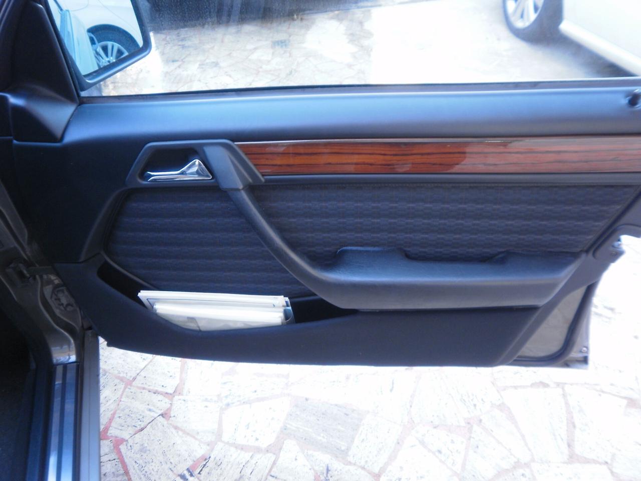 Mercedes-benz E 200 200E