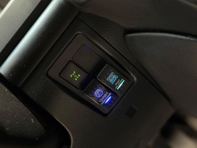 TOYOTA Land Cruiser TROPICALE GX V8 manual
