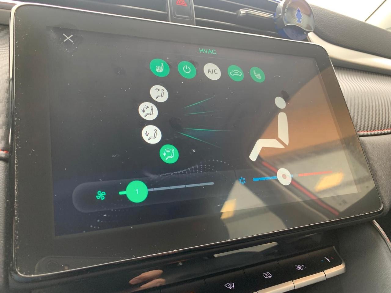 MG ZS 1.5 Luxury Garanz. Unicop. Neop. Full