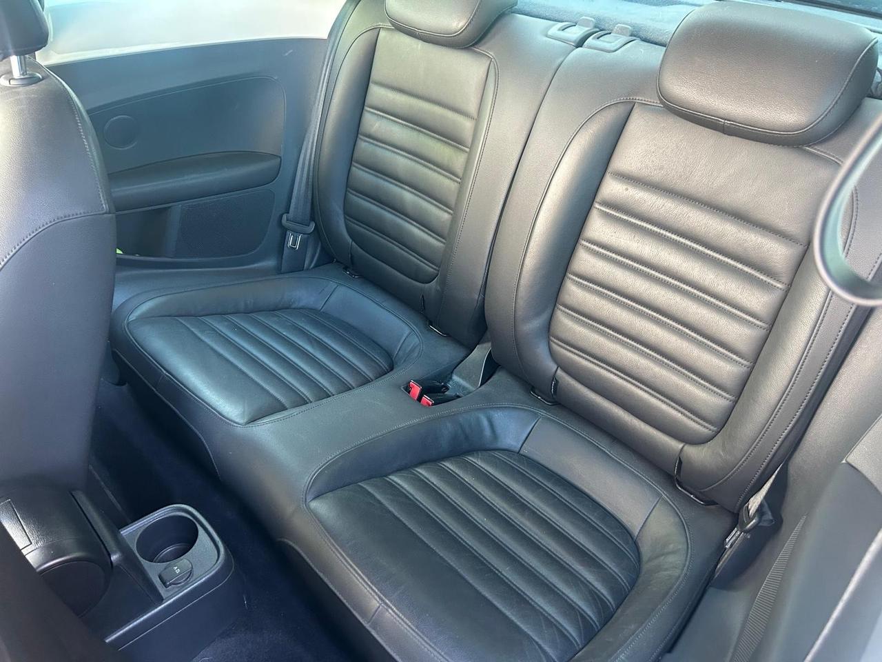 Volkswagen Maggiolino 2.0 TSI DSG Sport