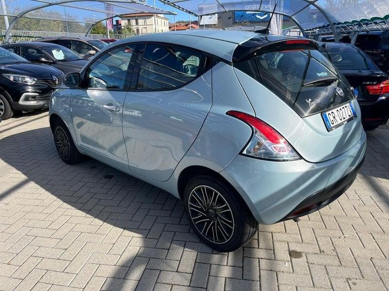 Lancia Ypsilon Ypsilon 1.0 FireFly 5 porte S&S Hybrid Silver Plus