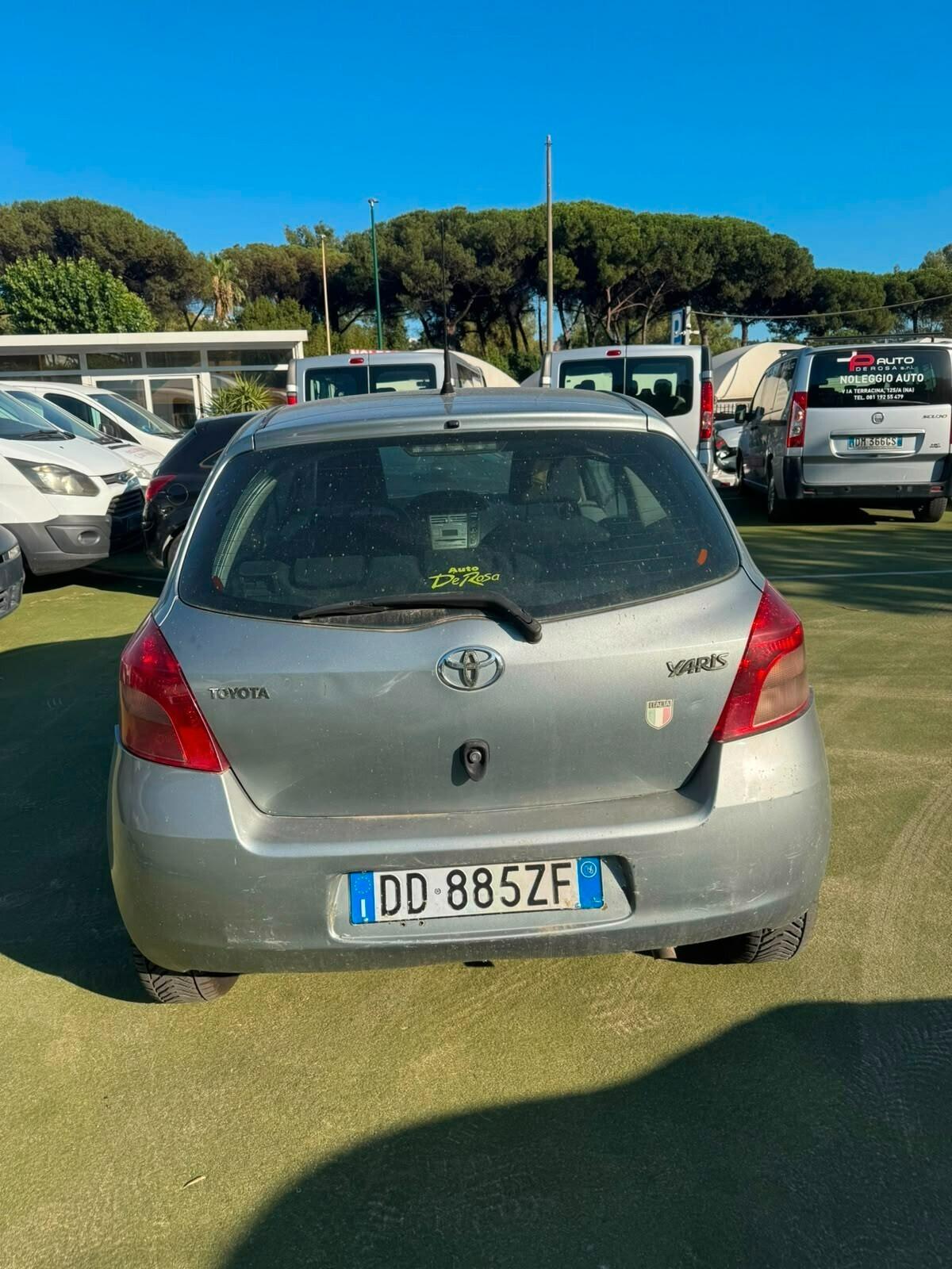 Toyota Yaris 1.0 3 porte