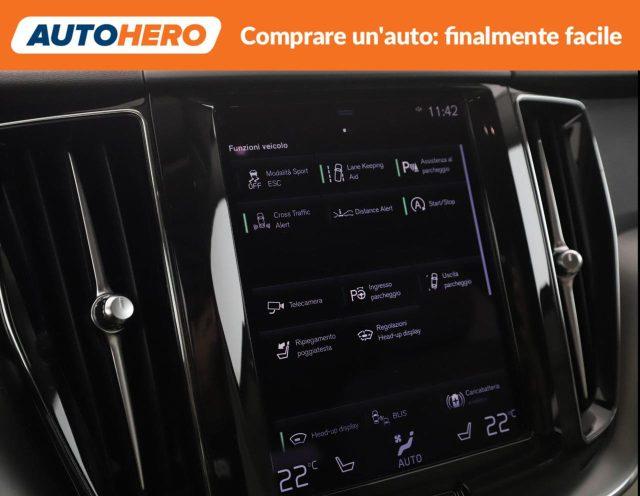 VOLVO XC60 B4 Geartronic Momentum Pro