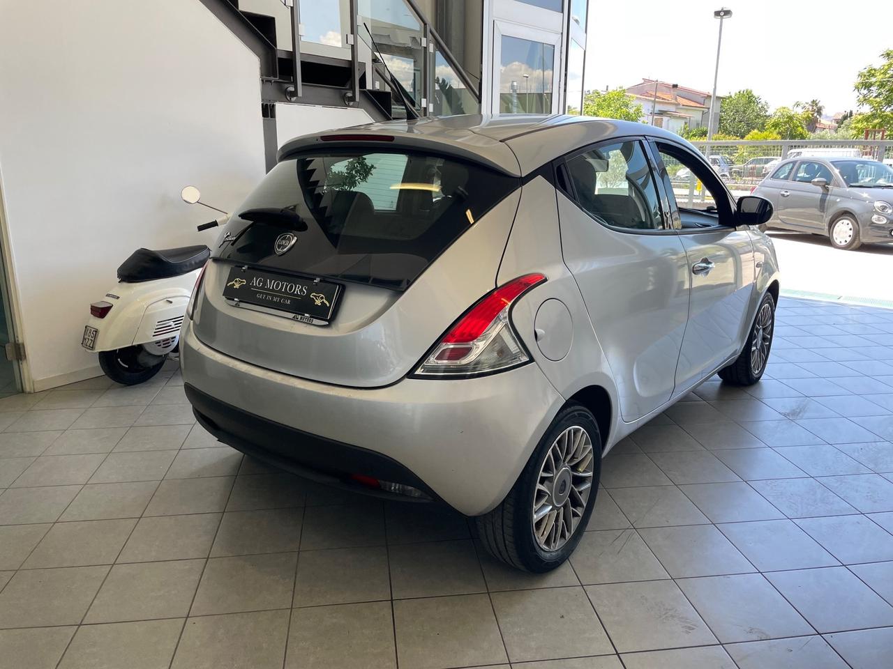 Lancia Ypsilon 1.3 MJT 95 CV Diesel Platinum