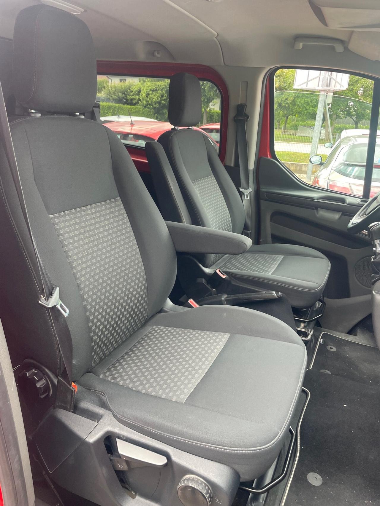 Ford Transit Custom Transit Custom 300 2.0 TDCi 130 PL 5 posti