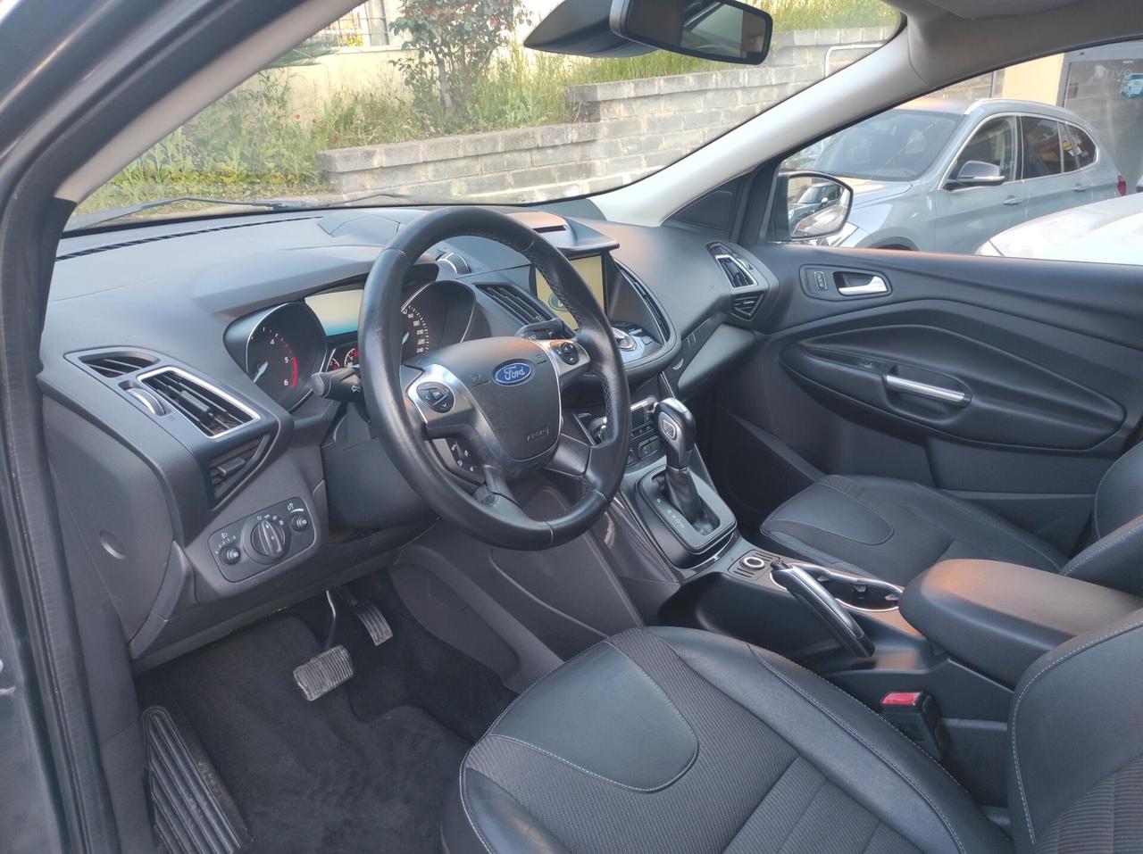 Ford Kuga 2.0 TDCI 150 CV S&S 4WD Powershift Titanium