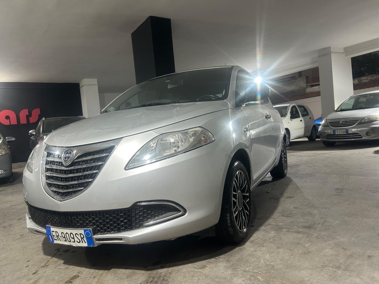 Lancia Ypsilon 1.2 69 CV 5 porte GPL