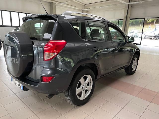 Toyota RAV 4 RAV4 2.2 D-4D 136 CV Sol