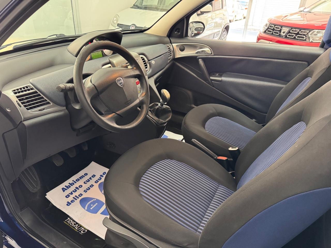 Lancia Ypsilon 1.2 Platino