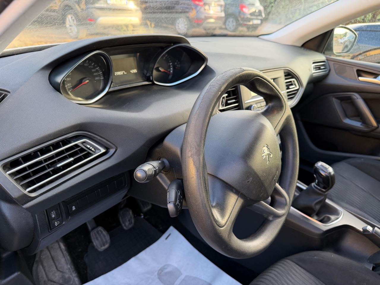 Peugeot 308 1.6 HDi 92 CV SW Business