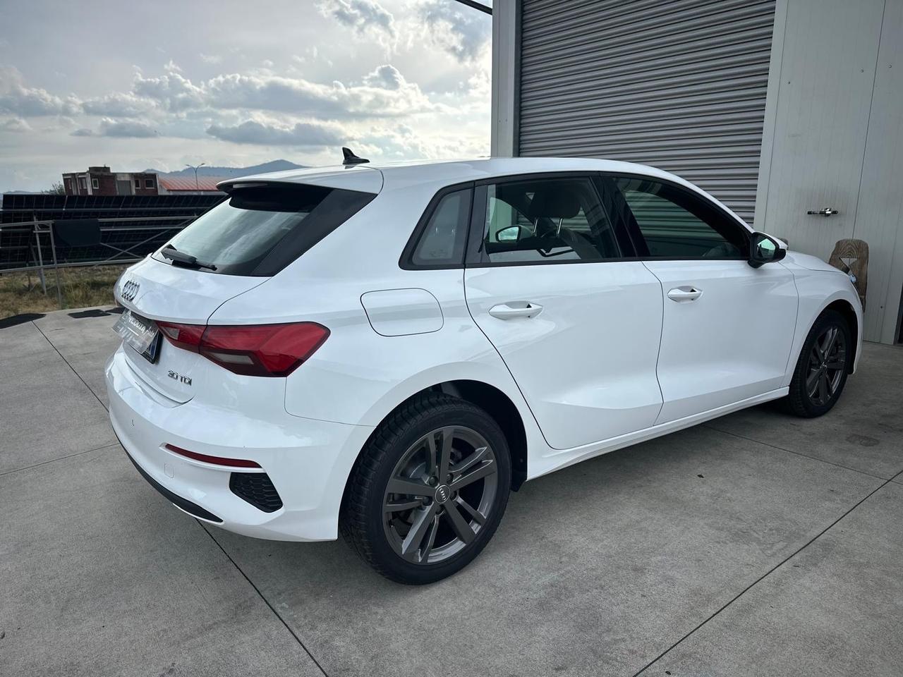 Audi A3 SPB 30 TDI Business Advanced