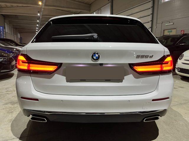 BMW 520 d 48V Touring Luxury /NAVI/PELLE/PARK/TELECAM/LED