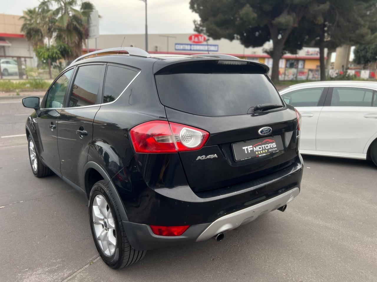 Ford Kuga 2.0 TDCi 140cv SOLO 125.000 KM - 2010
