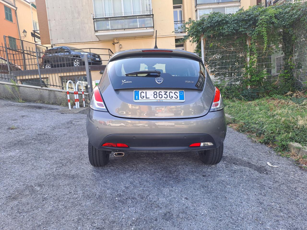 Lancia Ypsilon 1.0 FireFly 5 porte S&S Hybrid Ecochic Gold