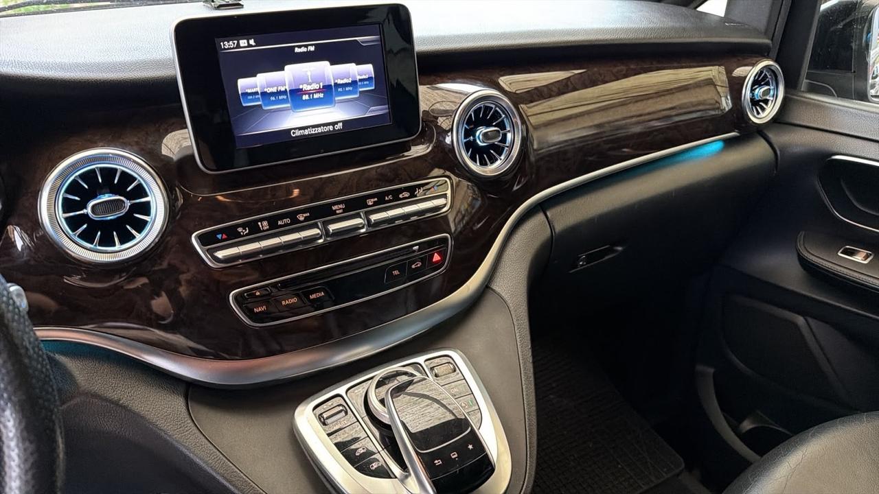 Mercedes-benz V 220 CDI Executive 8 posti