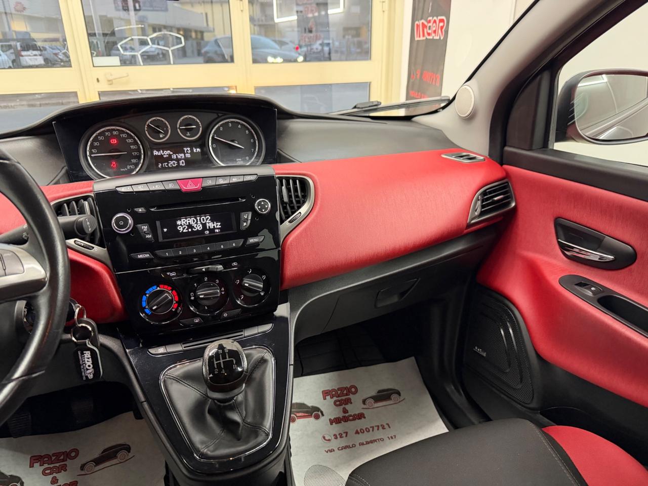 Lancia Ypsilon 1.2 69Cv