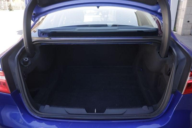 Jaguar XE Jaguar XE 2.0d i4 180cv Portfolio 132KW ANNO 2016