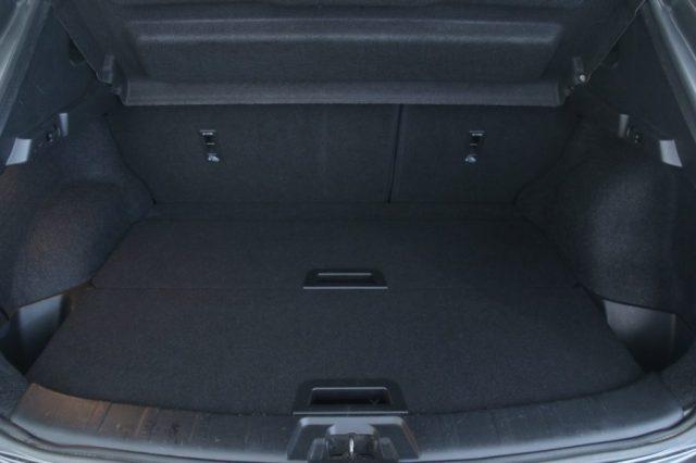 NISSAN Qashqai 1.6 dCi 4WD N-Connecta Tetto/Camera 360°/LED