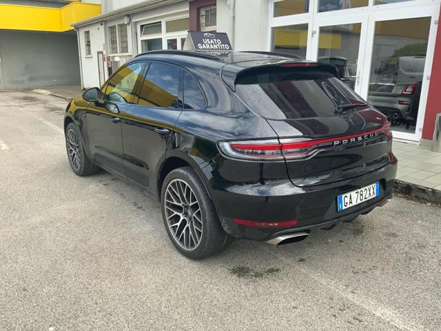 PORSCHE Macan 2.0