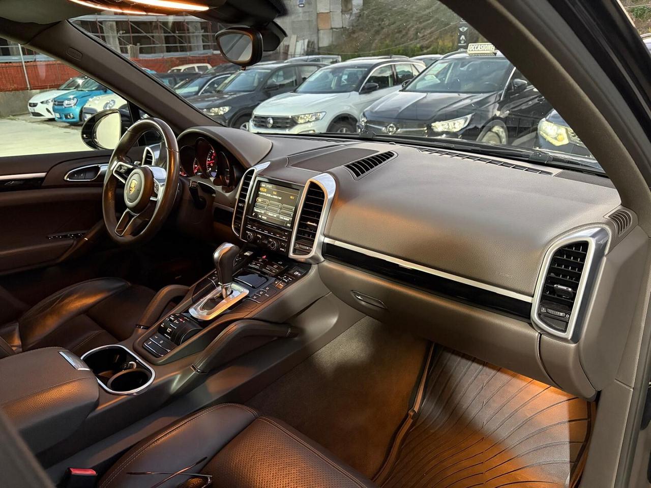 Porsche Cayenne 3.0 Diesel 250 cv (No Superbollo)