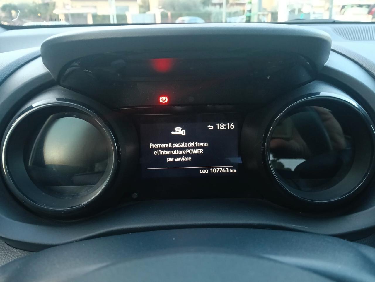 Toyota Yaris 1.5 Hybrid 5 porte Lounge