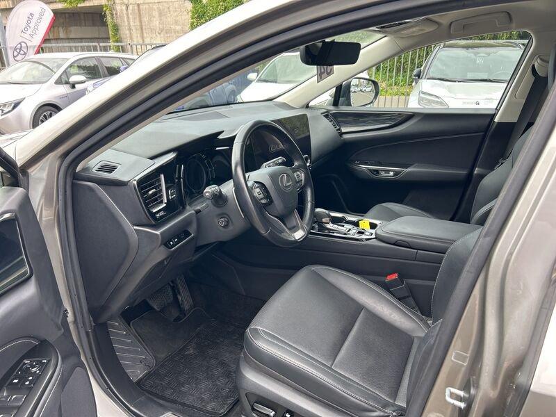 Lexus NX Plug-in 4WD Premium IVA ESPOSTA COMPRESA GARANZIA LEXUS FINO AL 2032