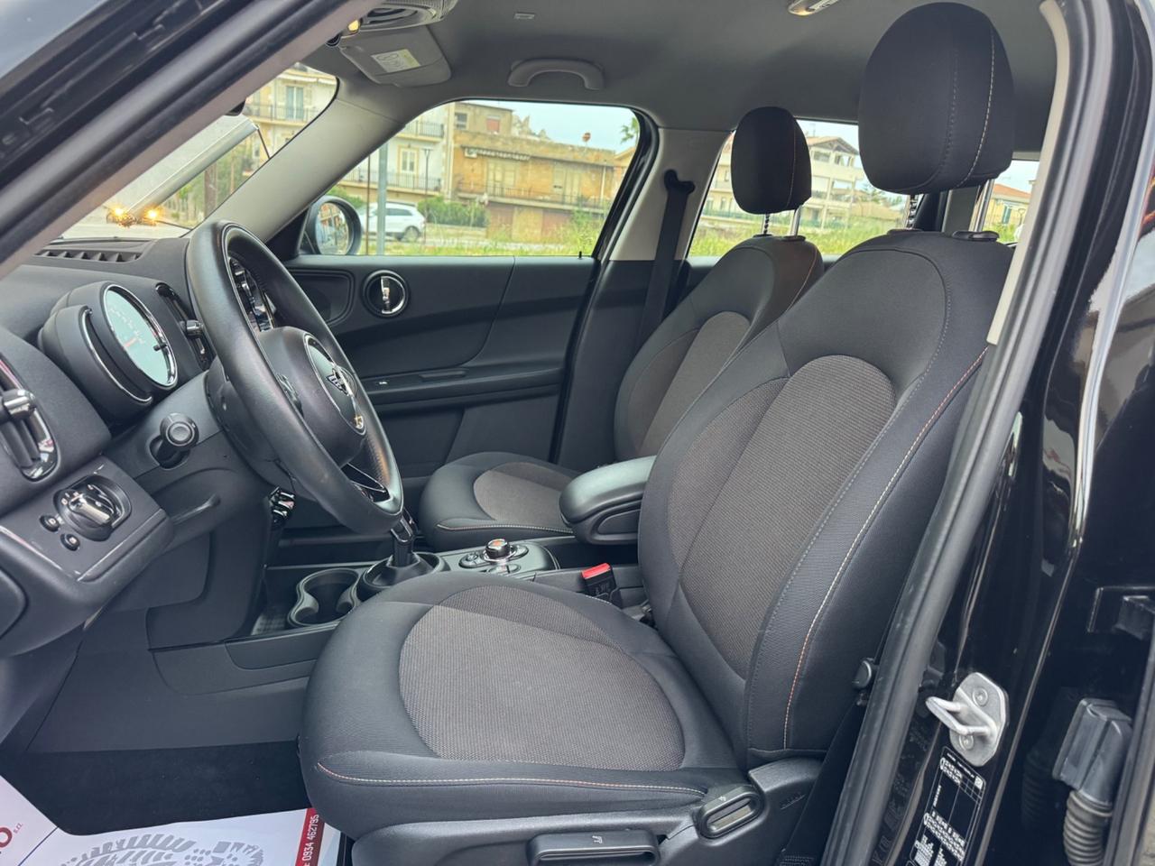 MINI COUNTRYMAN COOPER D ALL4 HYPE FULL IVA