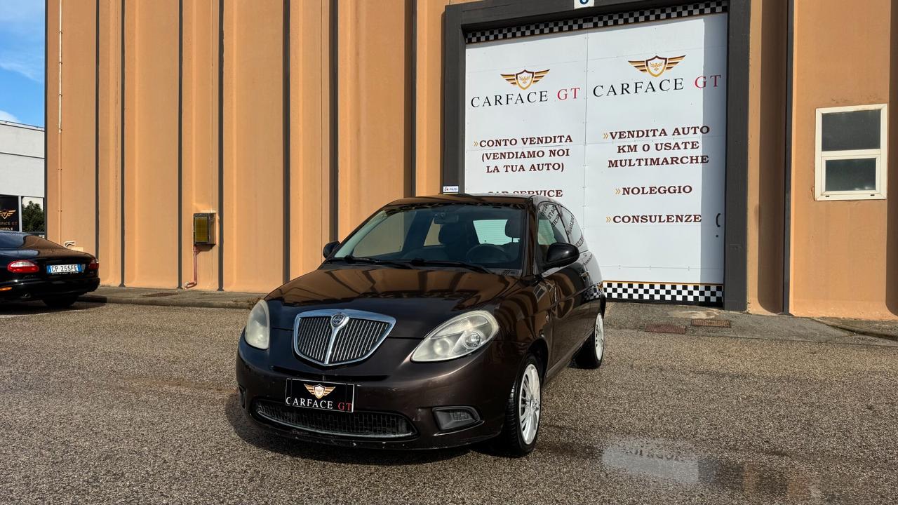 Lancia Ypsilon 1.2 69 CV NEOPATENTATI - 2011