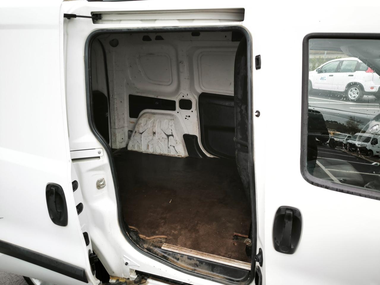 Fiat Doblò 1.6 MJT 105CV PC-TN Cargo Lamierato SX