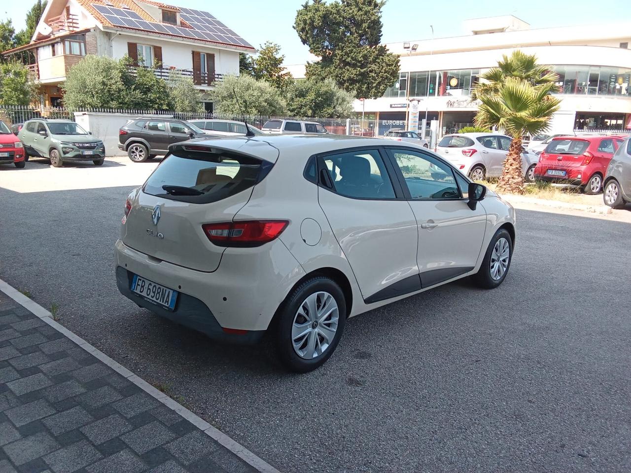 RENAULT CLIO 1,2 BZ 75 CV LIFE MY15 5P