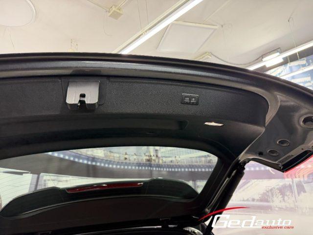 AUDI Q5 40 TDI 204 CV quattro S tronic S line BLACK EDITIO