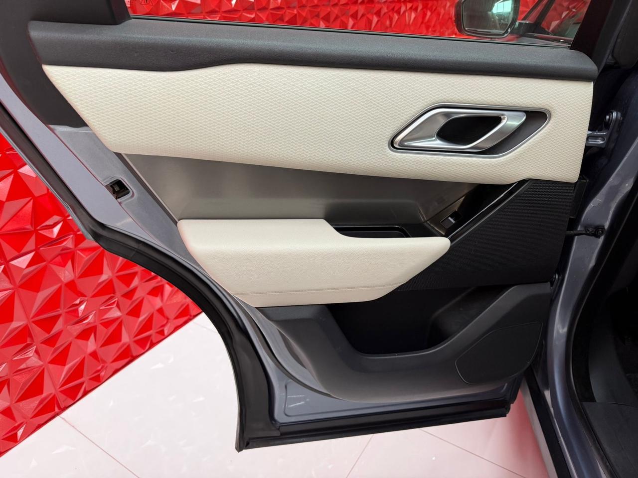 Land Rover Range Velar 2.0D I4 240 CV R-Dynamic HSE FULL OPTIONAL