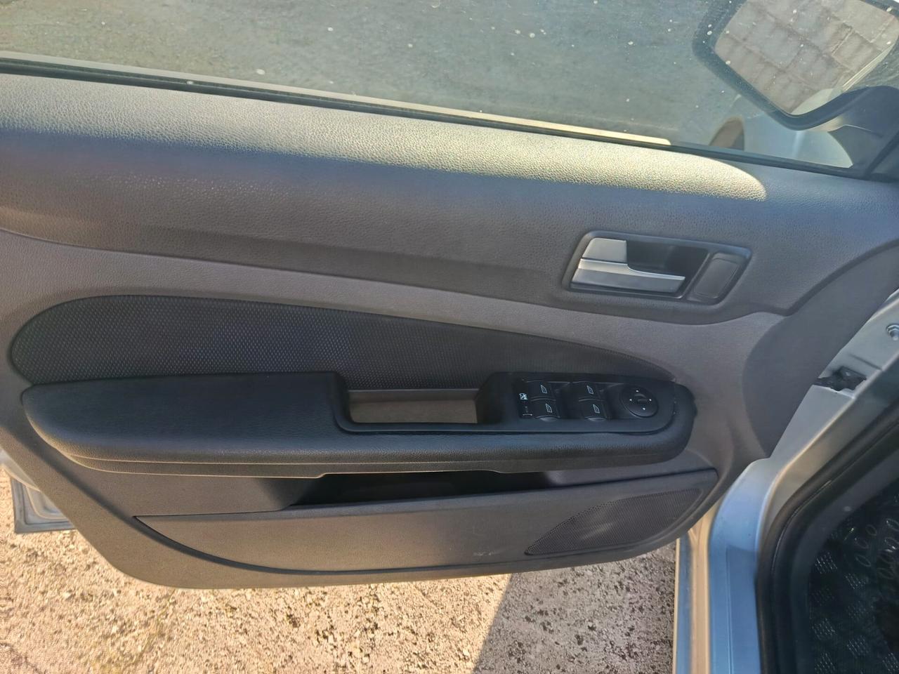 Ford Focus C-Max 1.6 TDCi (110CV)