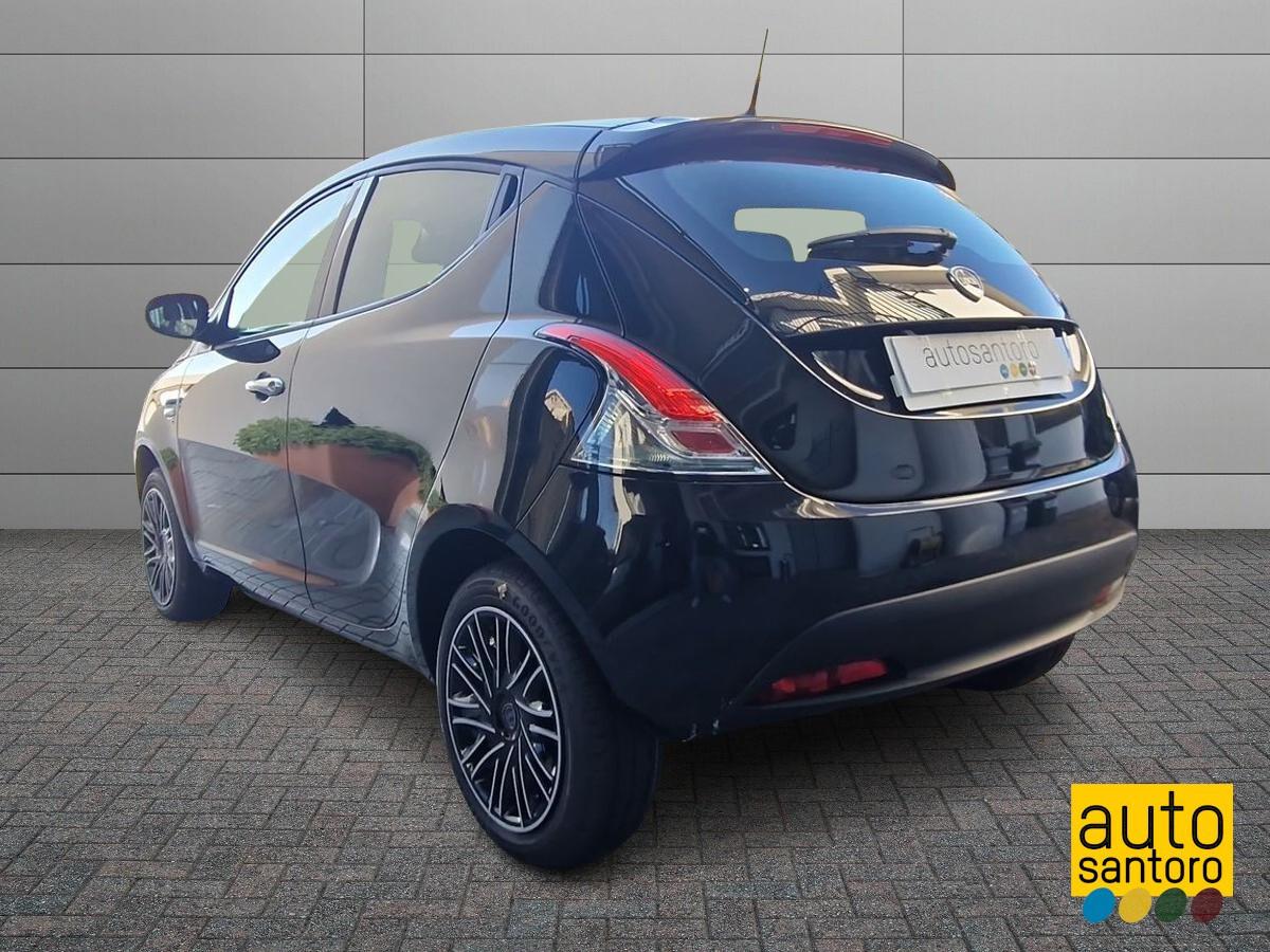 LANCIA YPSILON 1.0 IBRIDO ORO