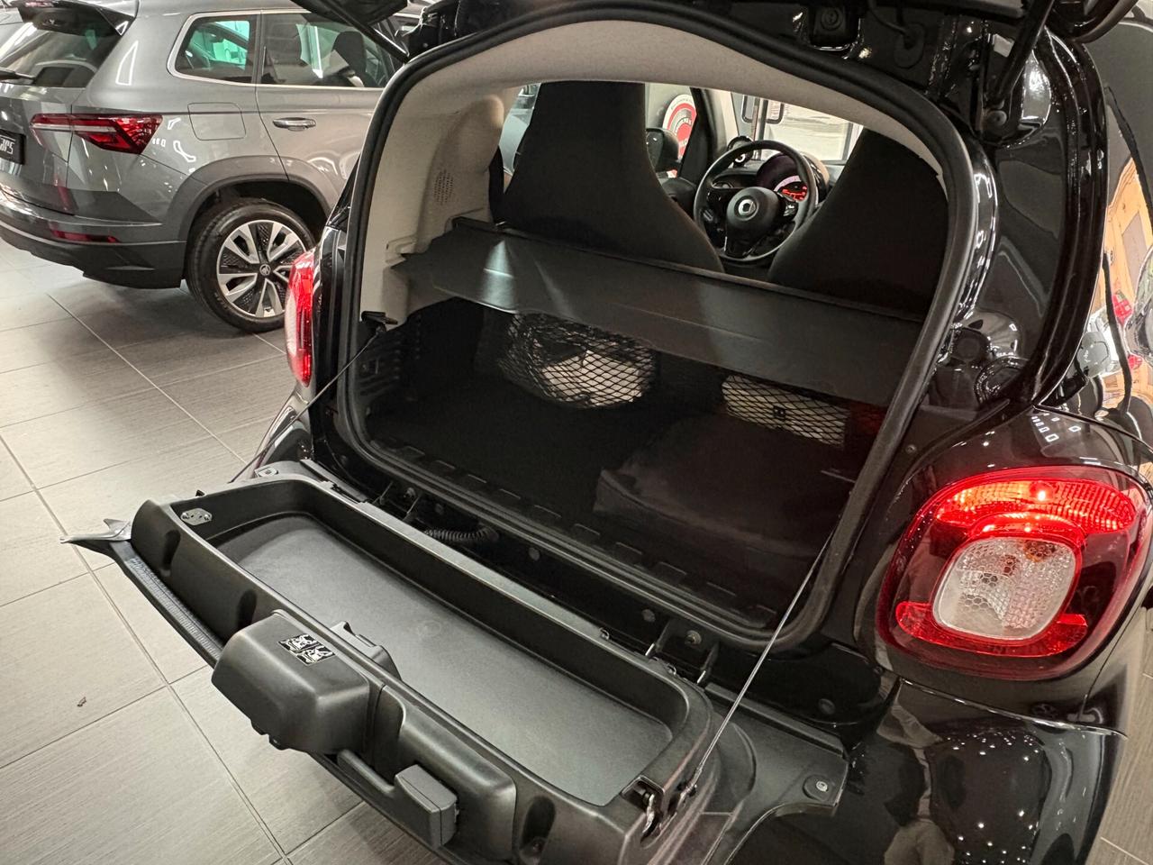 smart forTwo EQ Pure 22kW ITALIANA