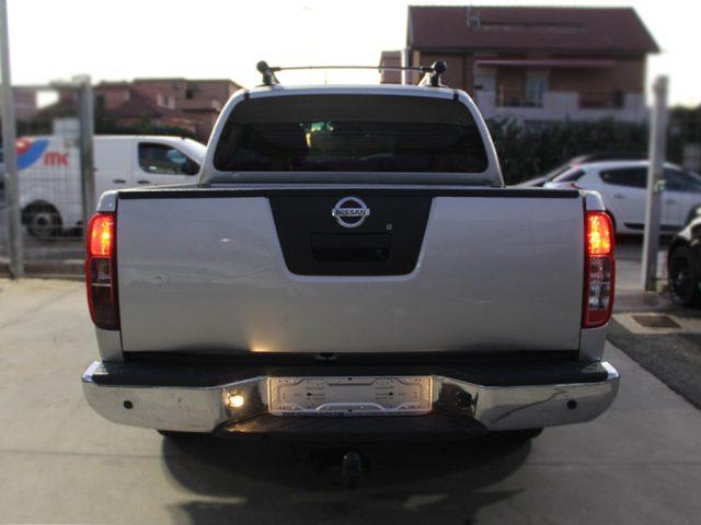 NISSAN Navara 2.5 dCi 4 porte Double Cab LE