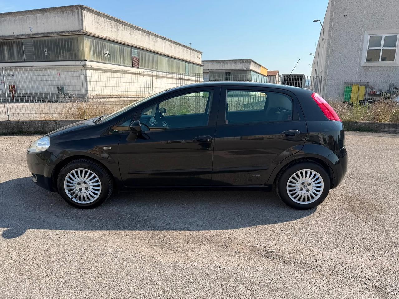 Fiat Grande Punto 132000 KM