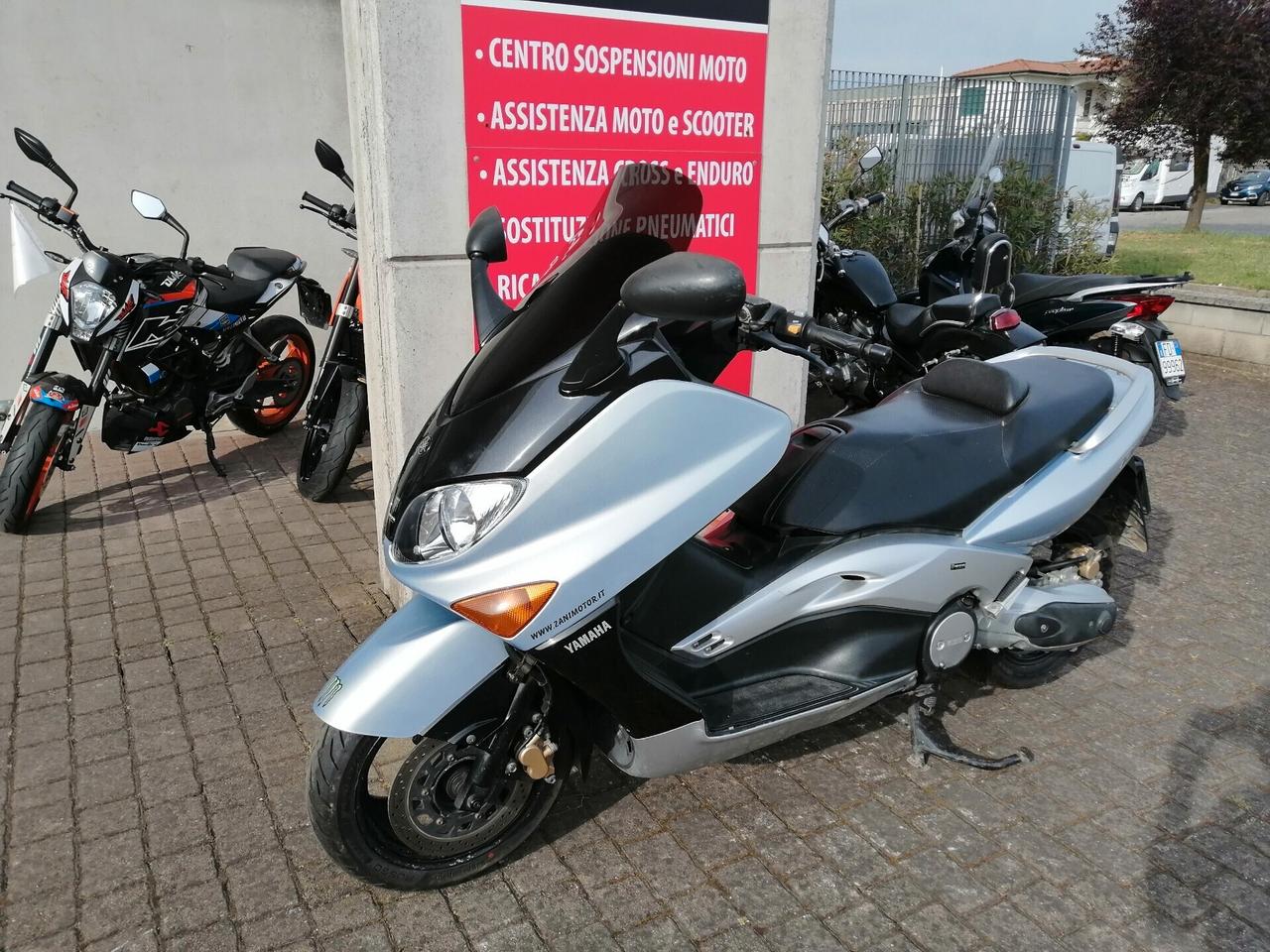 Yamaha T Max 500