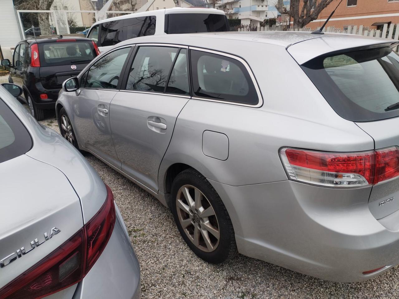 Toyota Avensis 2.2 D-4D Wagon Executive