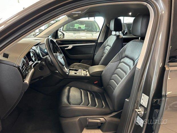 Volkswagen Touareg 3.0 V6 TDI SCR Black Style