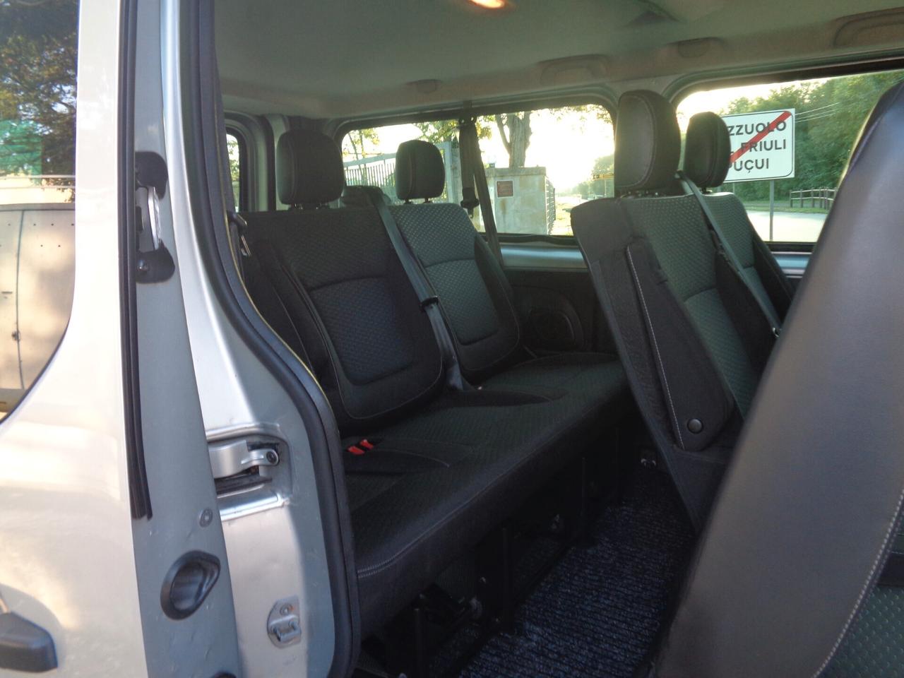 Vivaro 1.6 BiTurbo 145CV 9 posti full optionals