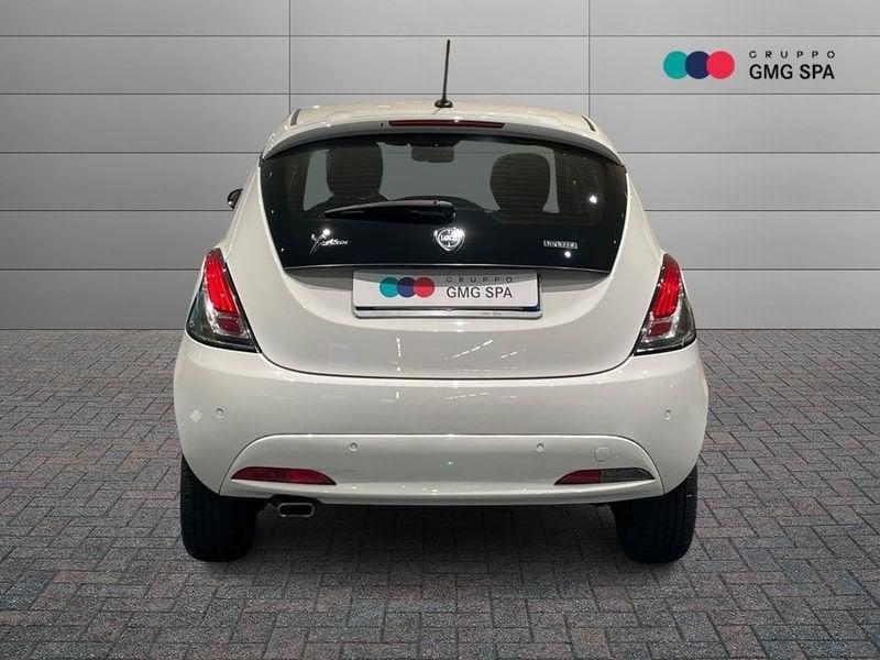 Lancia Ypsilon 1.0 firefly hybrid Gold s&s 70cv