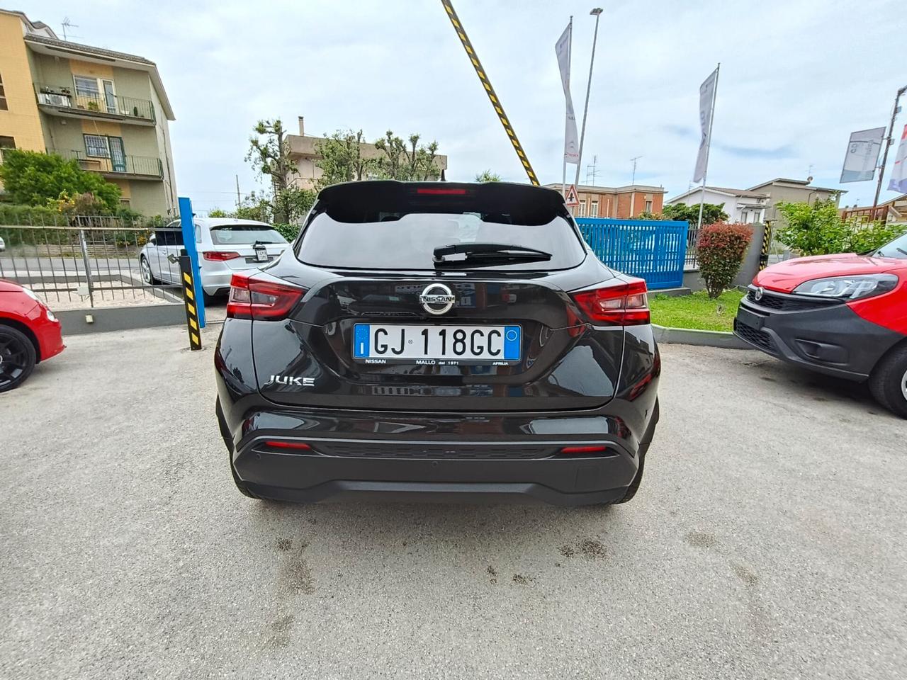 Nissan Juke 1.0 DIG-T 114 CV N-Connecta