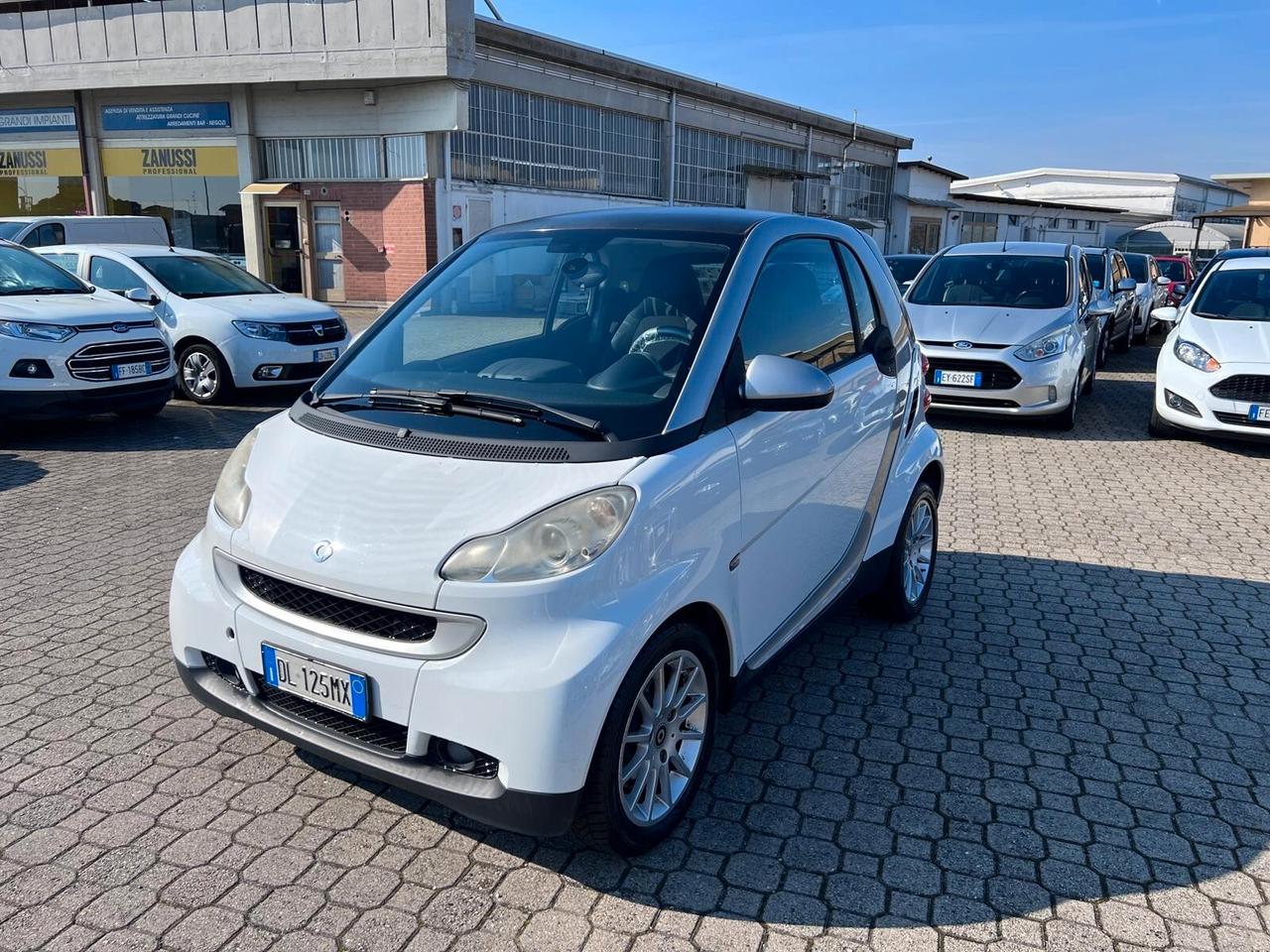 Smart ForTwo 1000 62 kW coupé passion