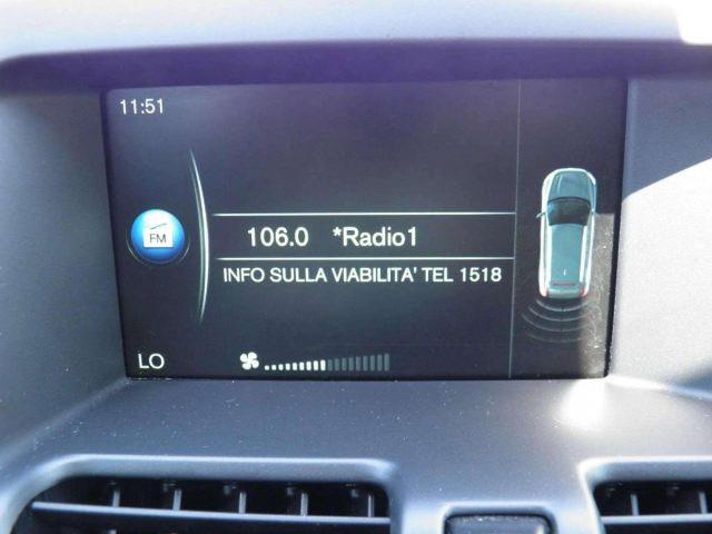 VOLVO XC60 XC60 2.4 D4 AWD GEARTRONIC MOMENTUM
